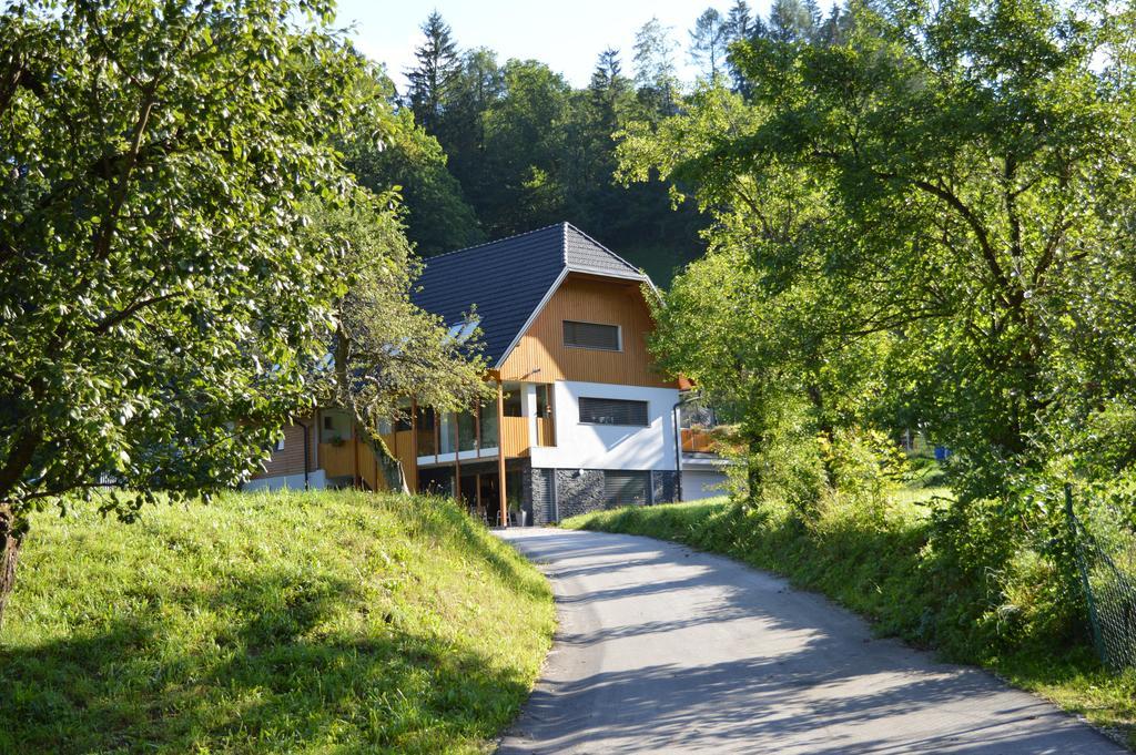 Apartments Tourist Farm Storman With Ev Ch-Station Tržič Esterno foto