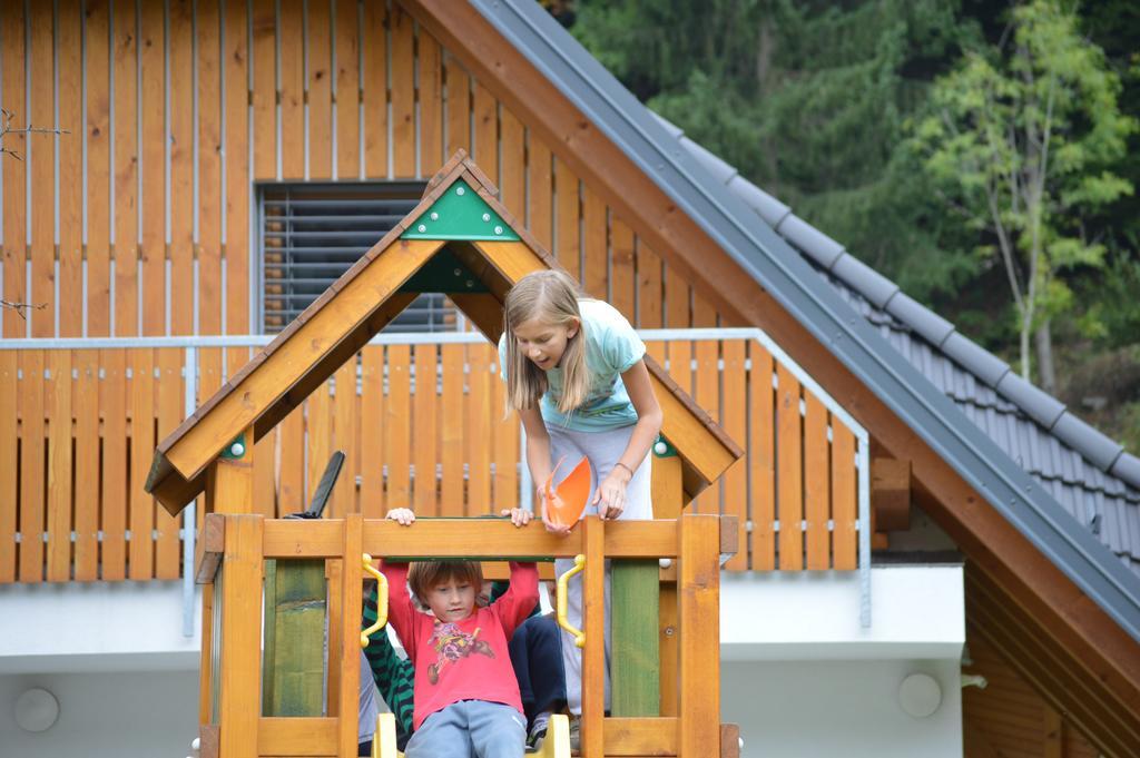 Apartments Tourist Farm Storman With Ev Ch-Station Tržič Esterno foto