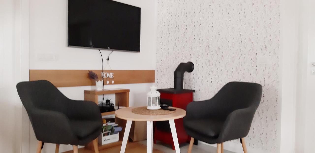Apartments Tourist Farm Storman With Ev Ch-Station Tržič Esterno foto